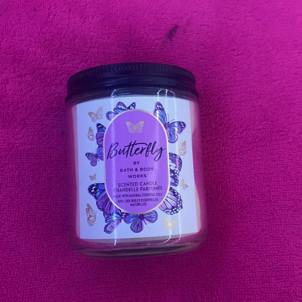 Bath and body works butterfly candle